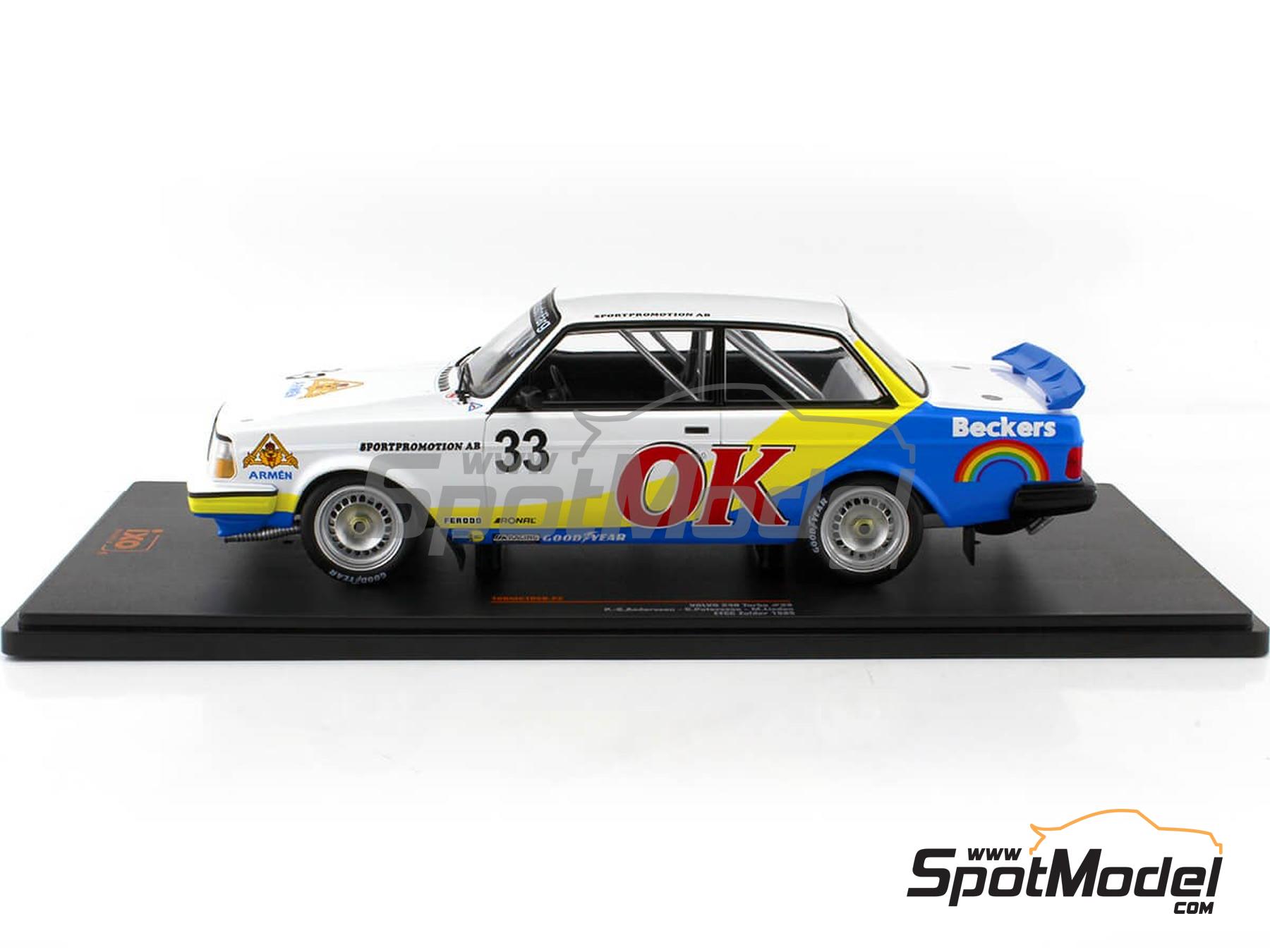 Ixo Models RMC105B.22: Diecast model car 1/18 scale - Volvo